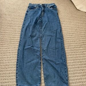 Levi’s baggy dad jeans